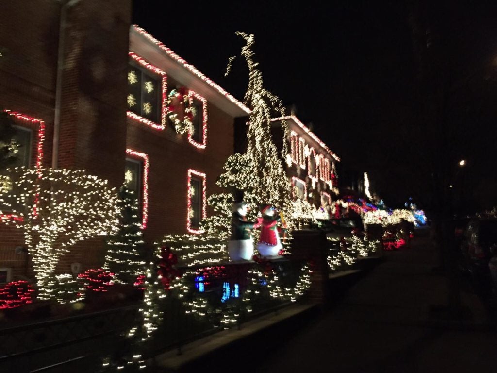 Dyker heights Christmas Holiday lights tour By Limo K & G Limousine